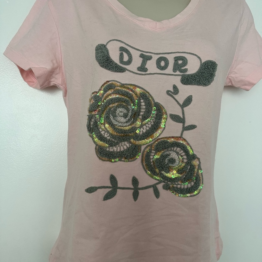 Dior Vintage Pink Tee with Sequined Rose Motif - Picture 8 of 14